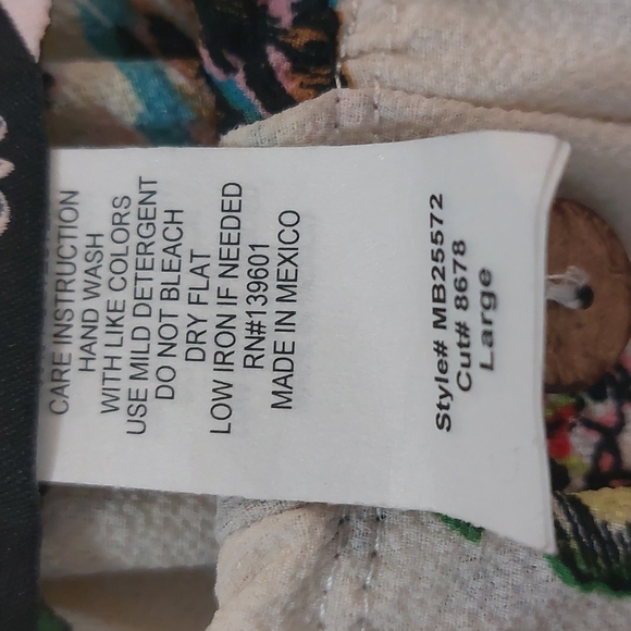 Meli + Eve  jumper with Flowers Designed  Large - Picture 6 of 12